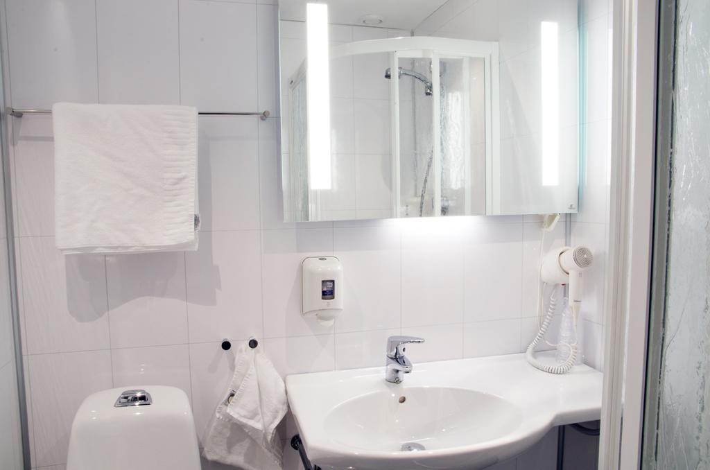 Hamaroy Hotel Innhavet Buitenkant foto