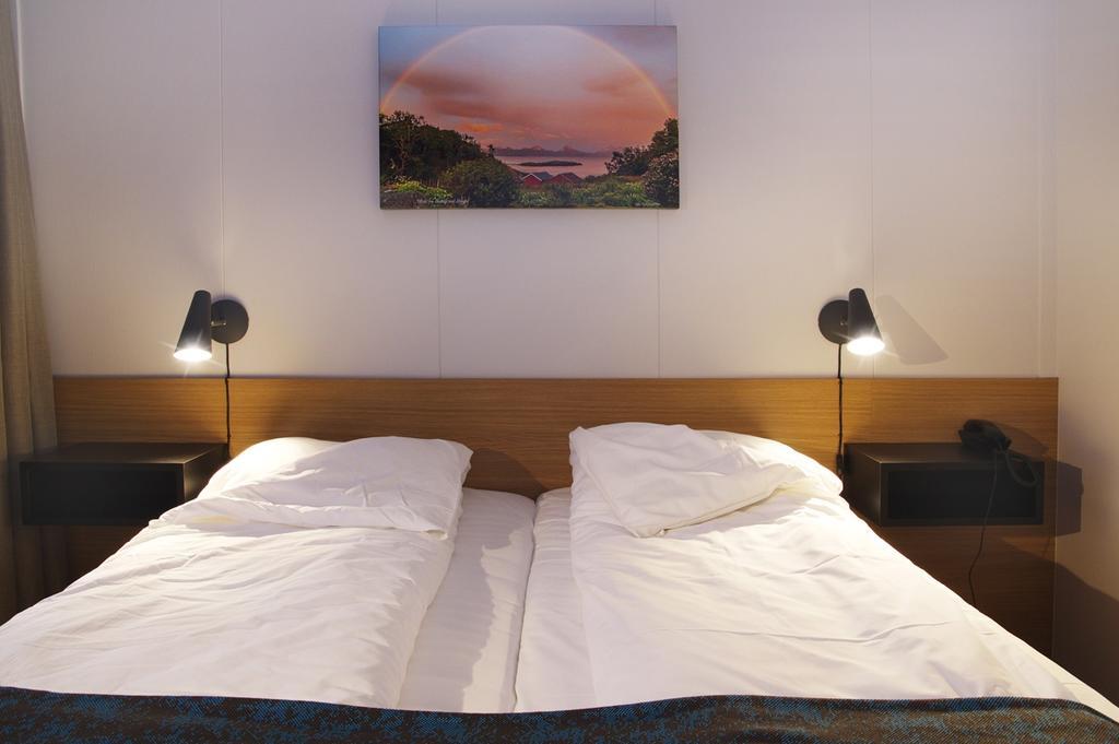 Hamaroy Hotel Innhavet Buitenkant foto
