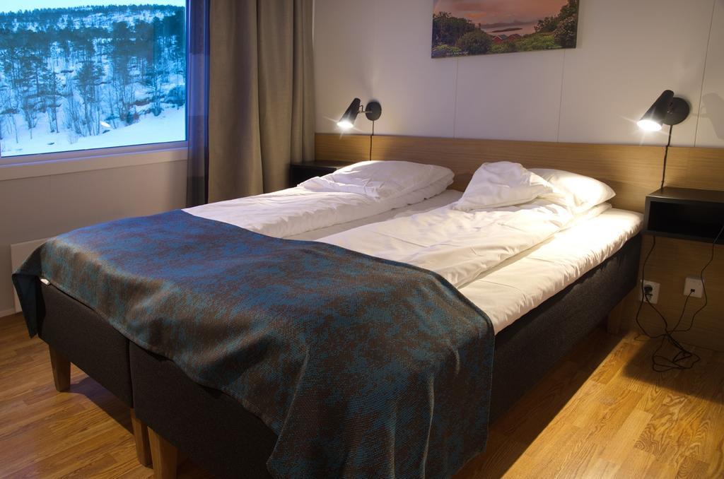 Hamaroy Hotel Innhavet Buitenkant foto